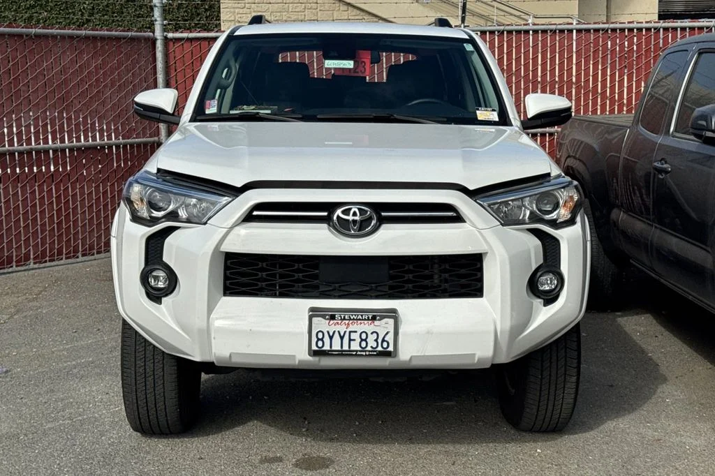 Used 2022 White Toyota SR5 Premium image 3