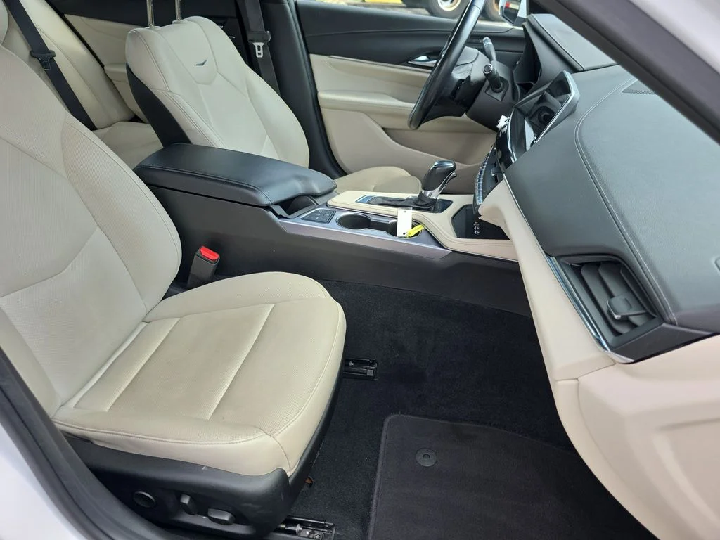 Used 2024 White Cadillac Premium Luxury image 32