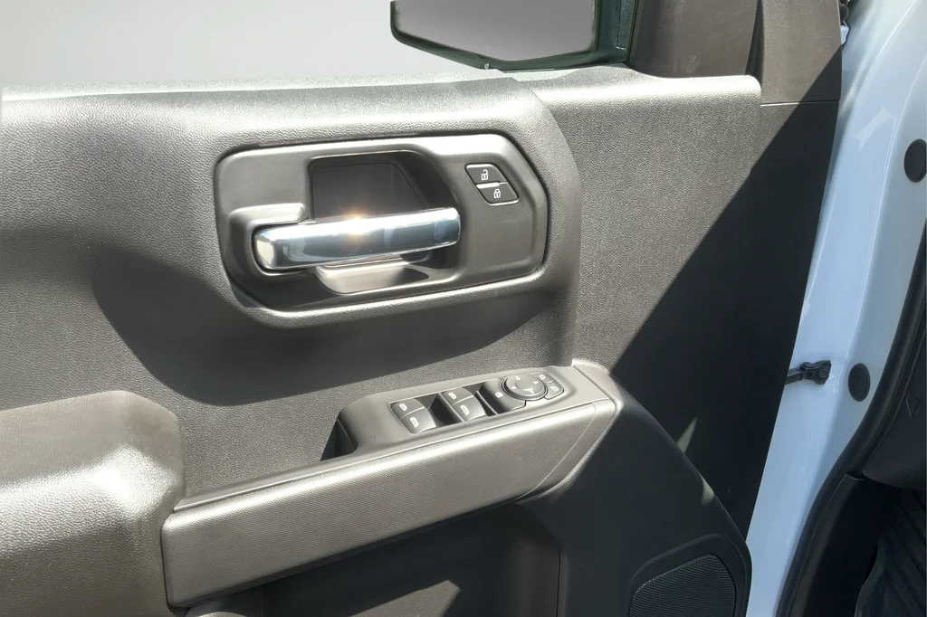 New 2026 Summit White Chevrolet Custom Trail Boss image 24