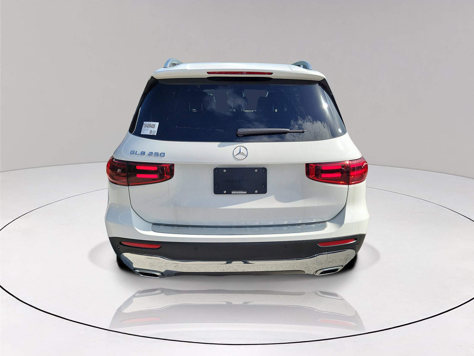 New 2026 Polar White Mercedes-Benz GLB 250 image 35