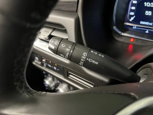 2024 GMC Yukon SLT - Photo 31
