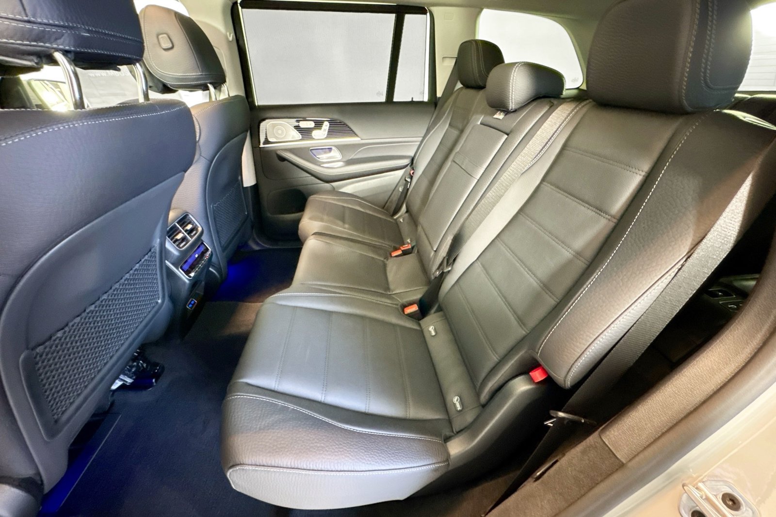 New 2026 MANUFAKTUR Alpine Grey Mercedes-Benz GLS 450 image 22