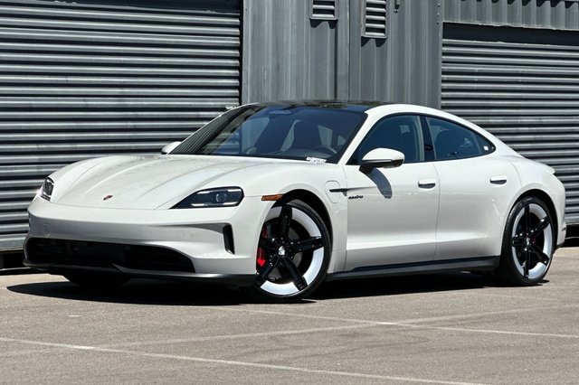 2026 Porsche Taycan 4S
