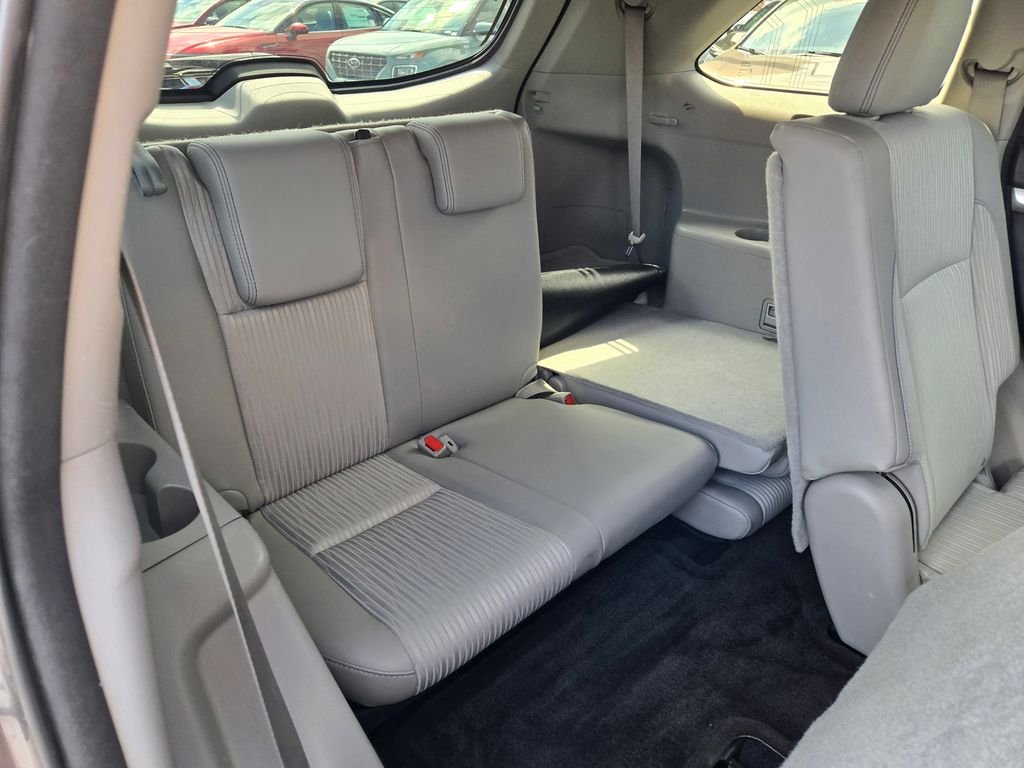 2015 Toyota Highlander LE Plus - Photo 19