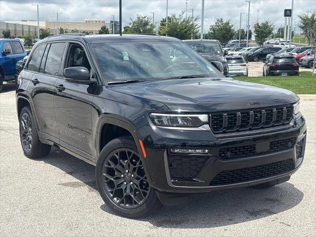 New 2026 Diamond Black Crystal Pearl-Coat Exterior Paint Jeep Summit image 2