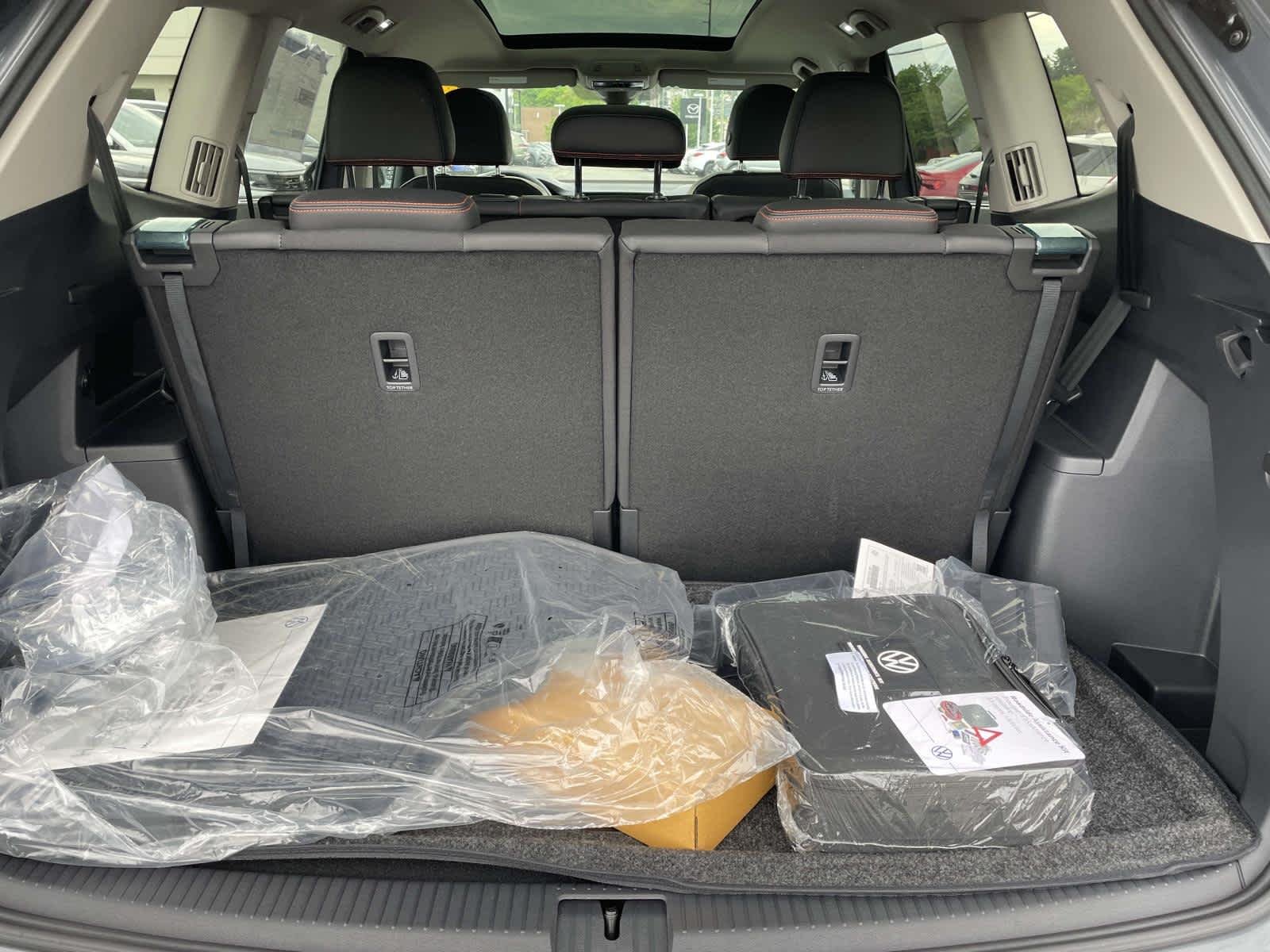 New 2026 Pure Gray Volkswagen 2.0T Peak Edition image 18