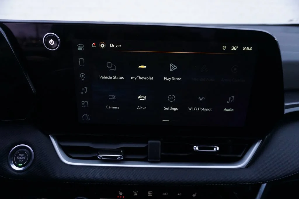 2027 Chevrolet Equinox LT - Photo 14