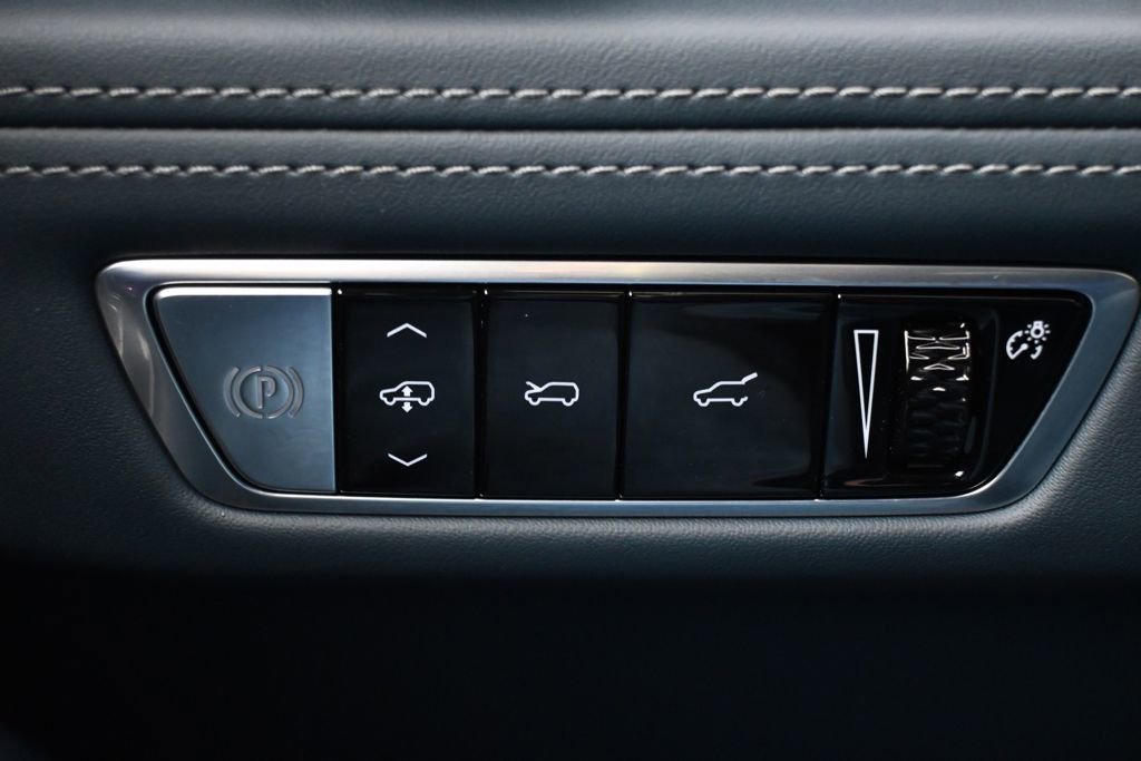 2025 Cadillac Escalade IQ Luxury 2 - Photo 26