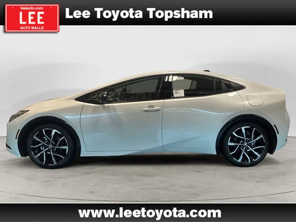New 2026 Wind Chill Prl Toyota XSE Premium image 2
