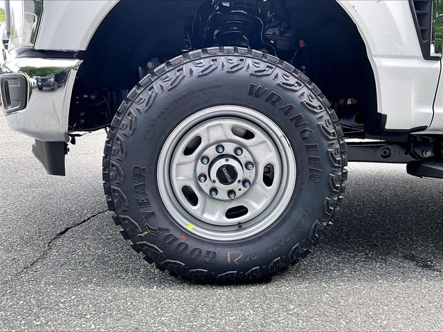 2026 Ford F-350SD — photo 13