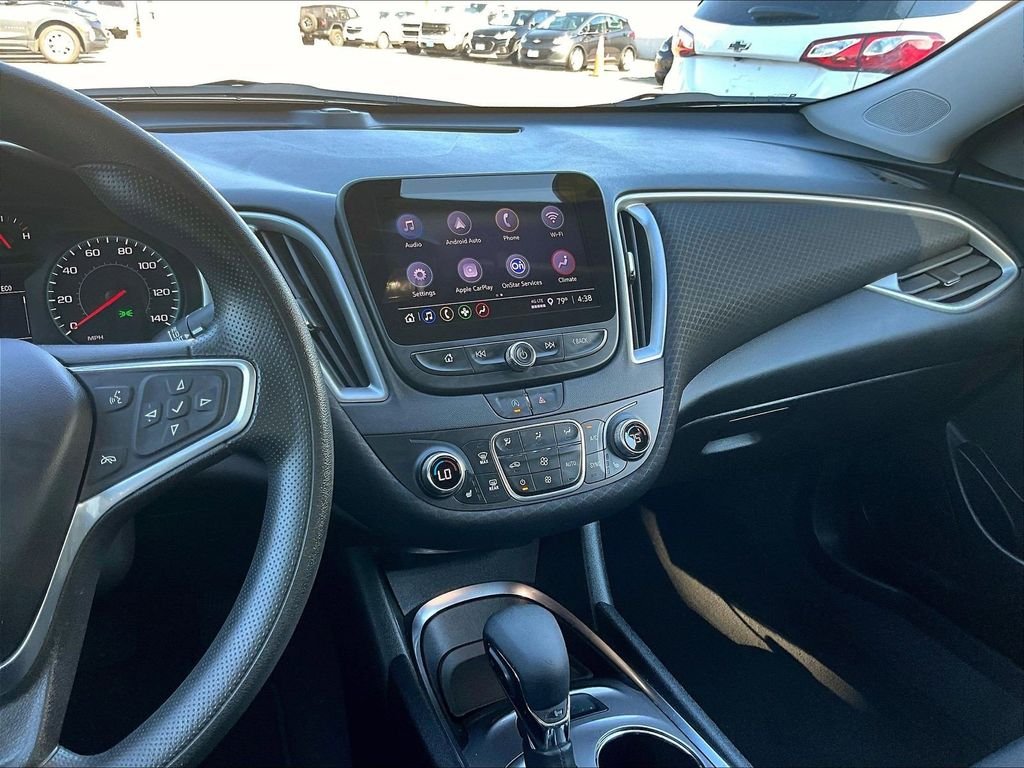 Used 2022 Gray Chevrolet LT image 17