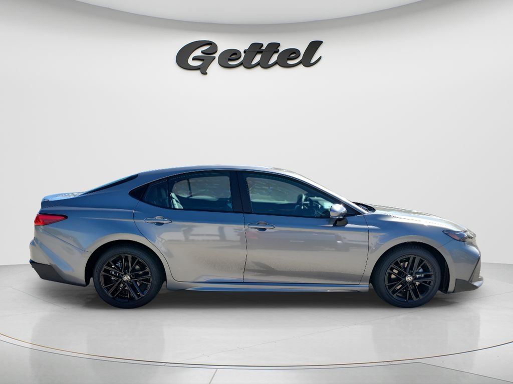 Used 2026  Toyota SE image 3