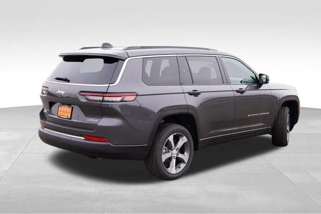 New 2026 Baltic Gray Metallic Clear-Coat Exterior Paint Jeep Limited image 3