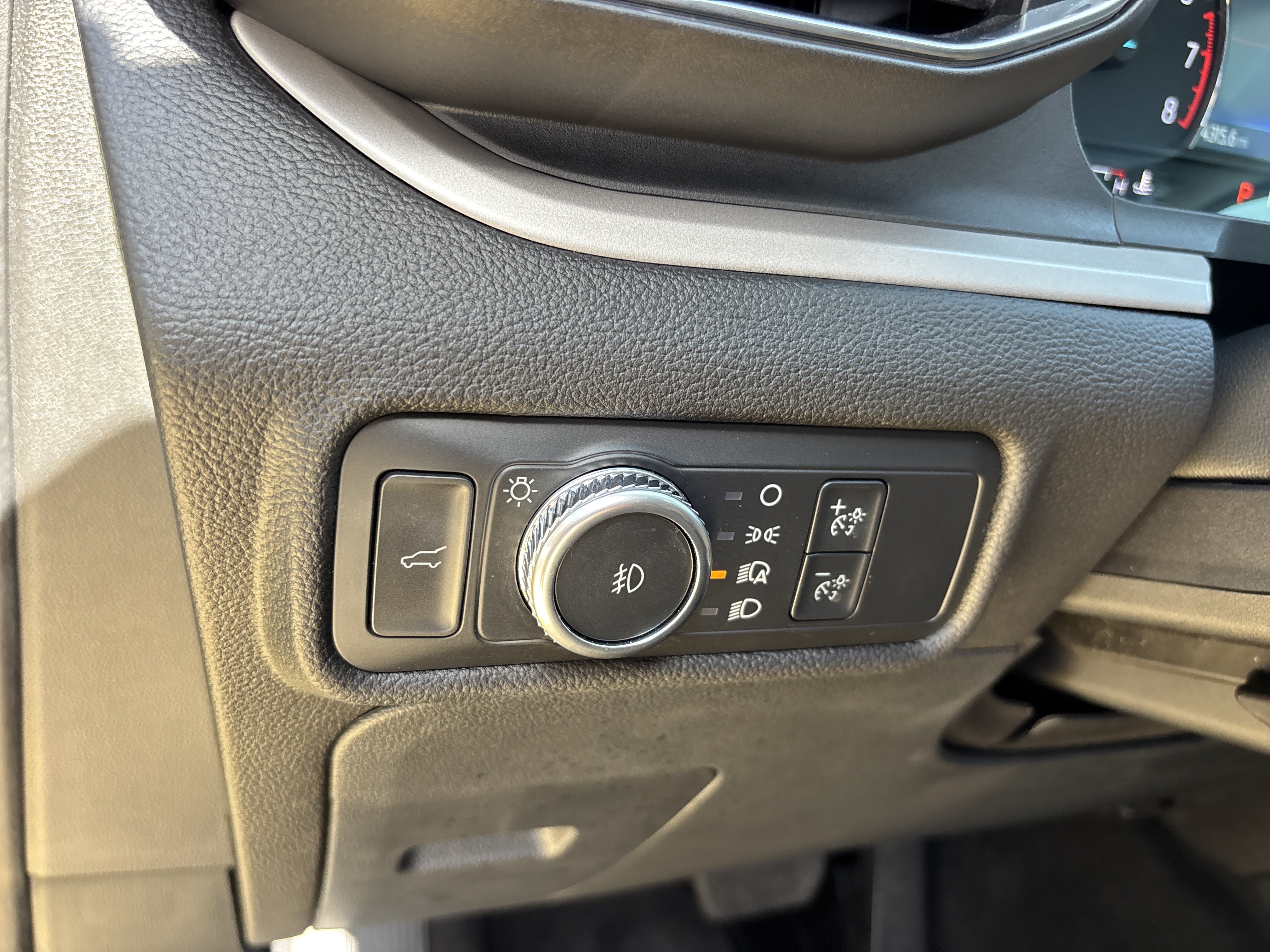 Used 2022 Blue Ford XLT image 23