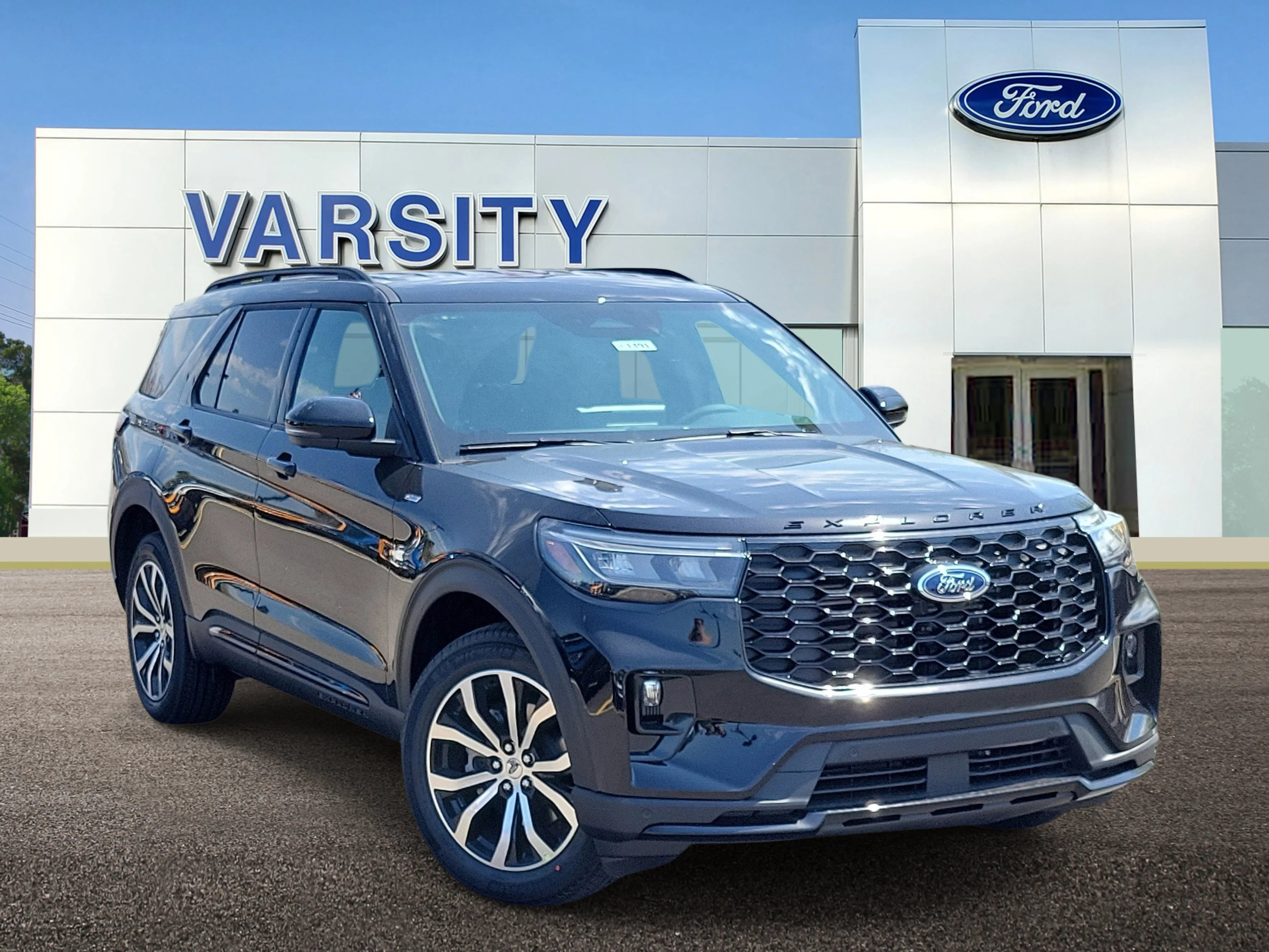 2026 Ford Explorer ST-LINE 4WD's photo