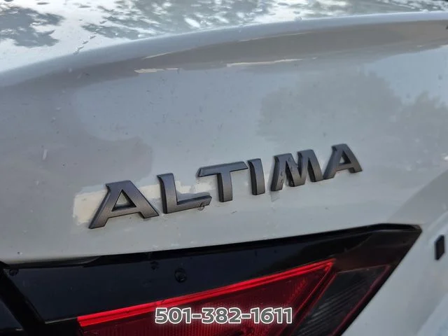 Certified Used 2025 White Nissan 2.5 SV image 13