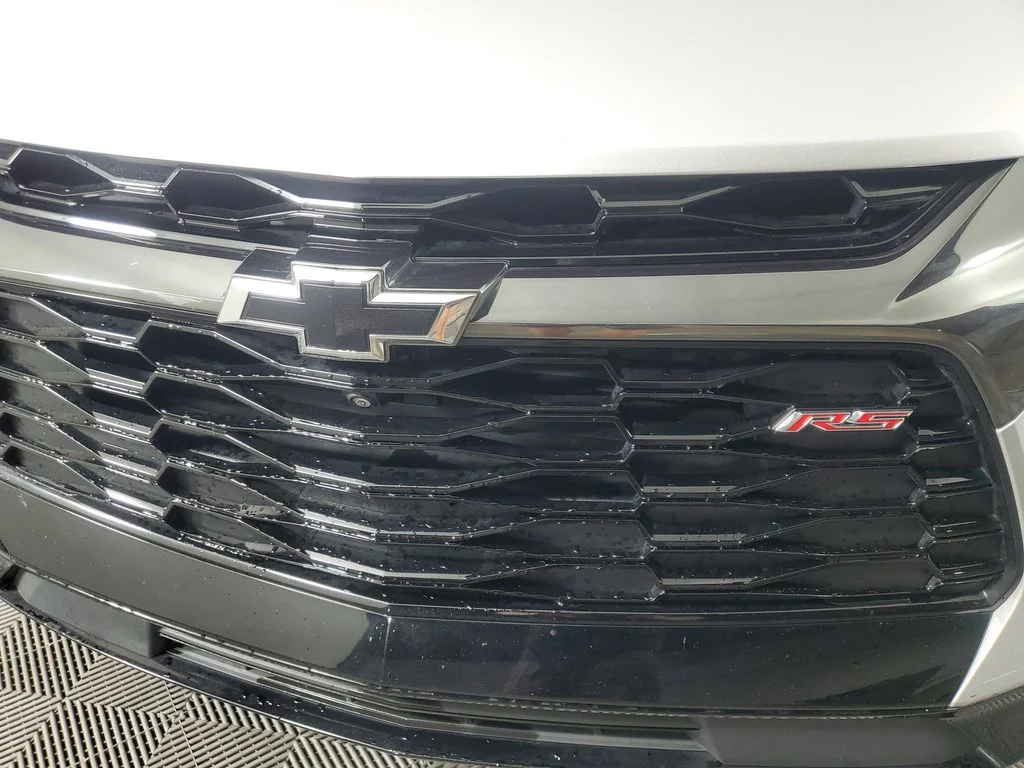 Used 2021 Silver Chevrolet RS image 10