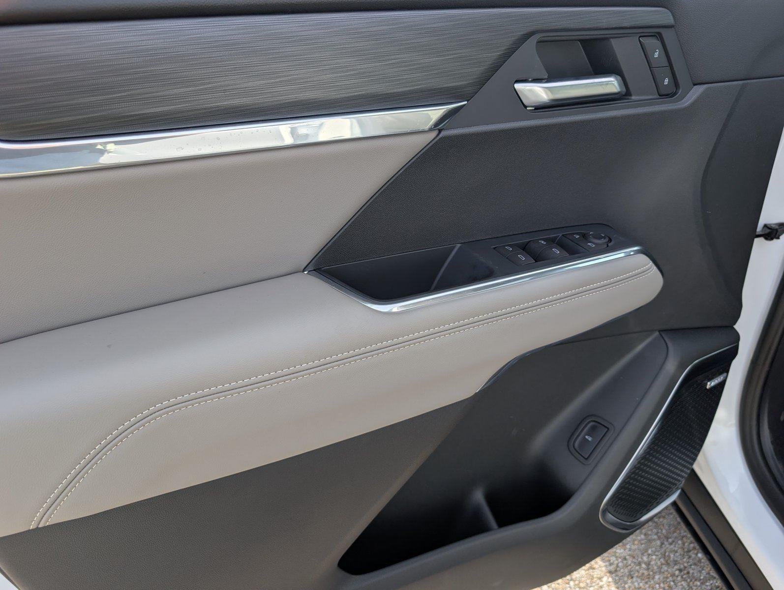 2026 GMC Acadia Elevation - Photo 13