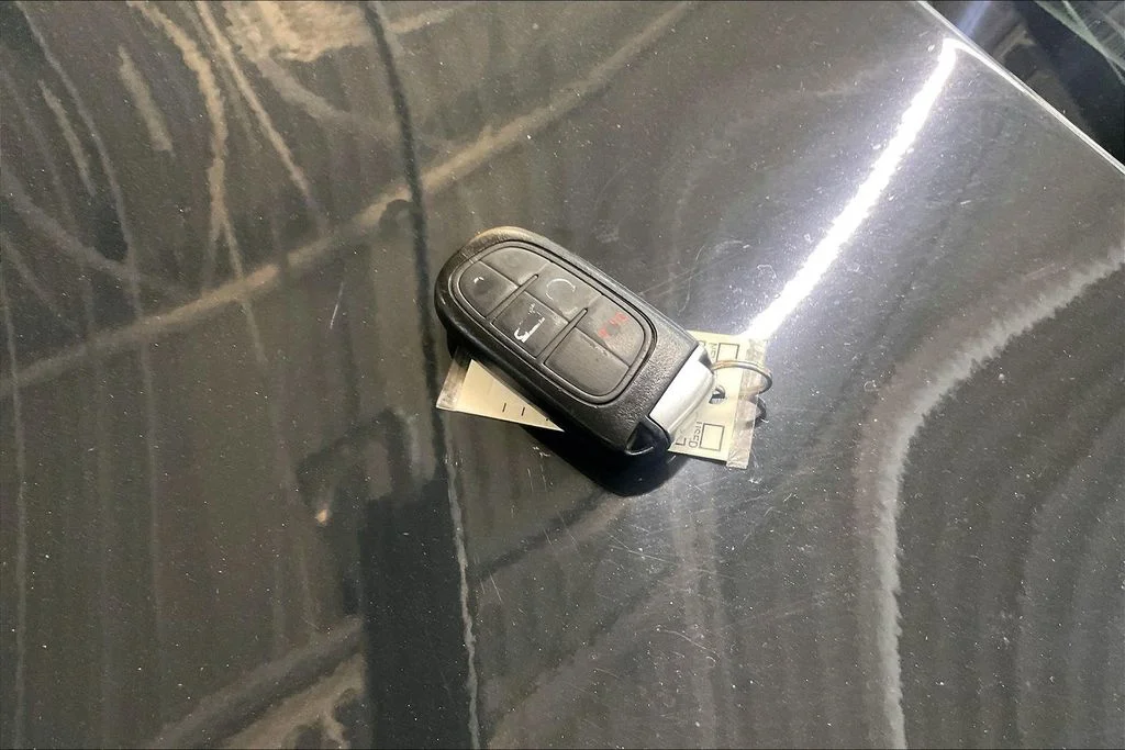 Used 2016 Black Jeep Trailhawk image 11