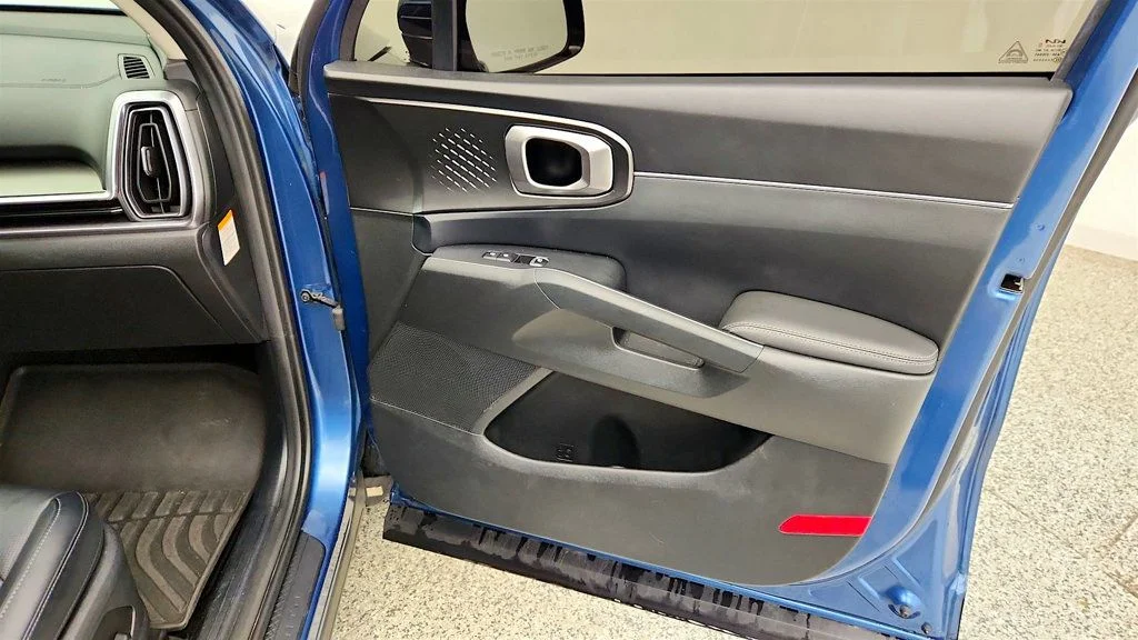 Used 2025 Mineral Blue Kia EX AWD image 25
