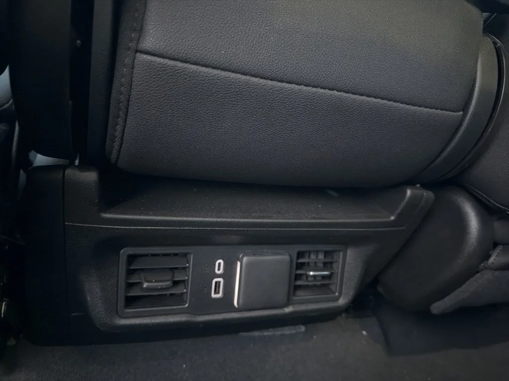 Used 2025 Black GMC SLT image 23