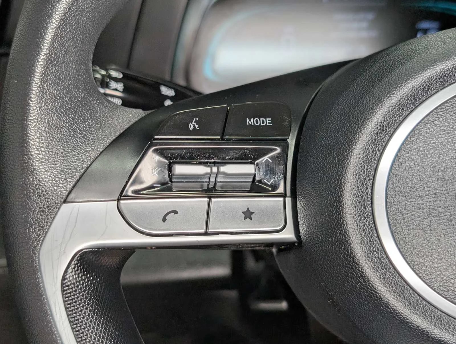 Used 2025 Fluid Metal Hyundai Blue image 32