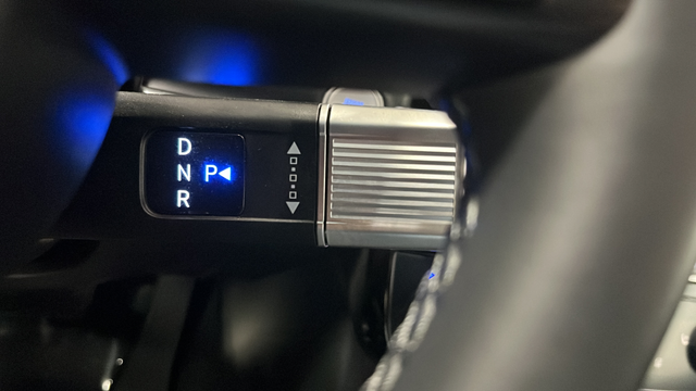 Used 2025 Creamy White Pearl Hyundai SEL Convenience image 19