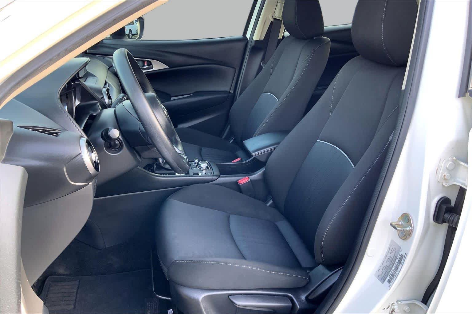 Used 2020 Snowflake White Pearl Mica Mazda Sport image 8