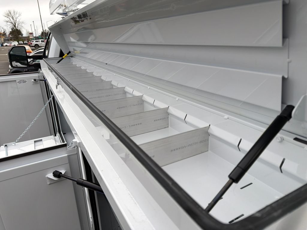 New 2026 Oxford White Ford XL image 21
