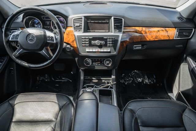 Used 2013 Black Mercedes-Benz ML 350 image 22