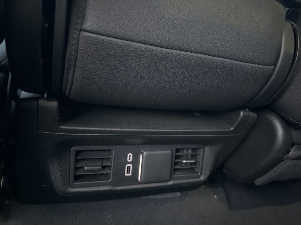 Used 2025 Black GMC SLT image 23