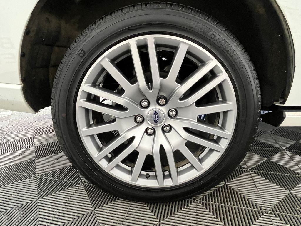 Used 2022 White Ford Platinum image 17