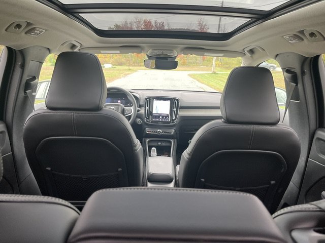 Used 2025 Green Volvo Plus Bright Theme image 10