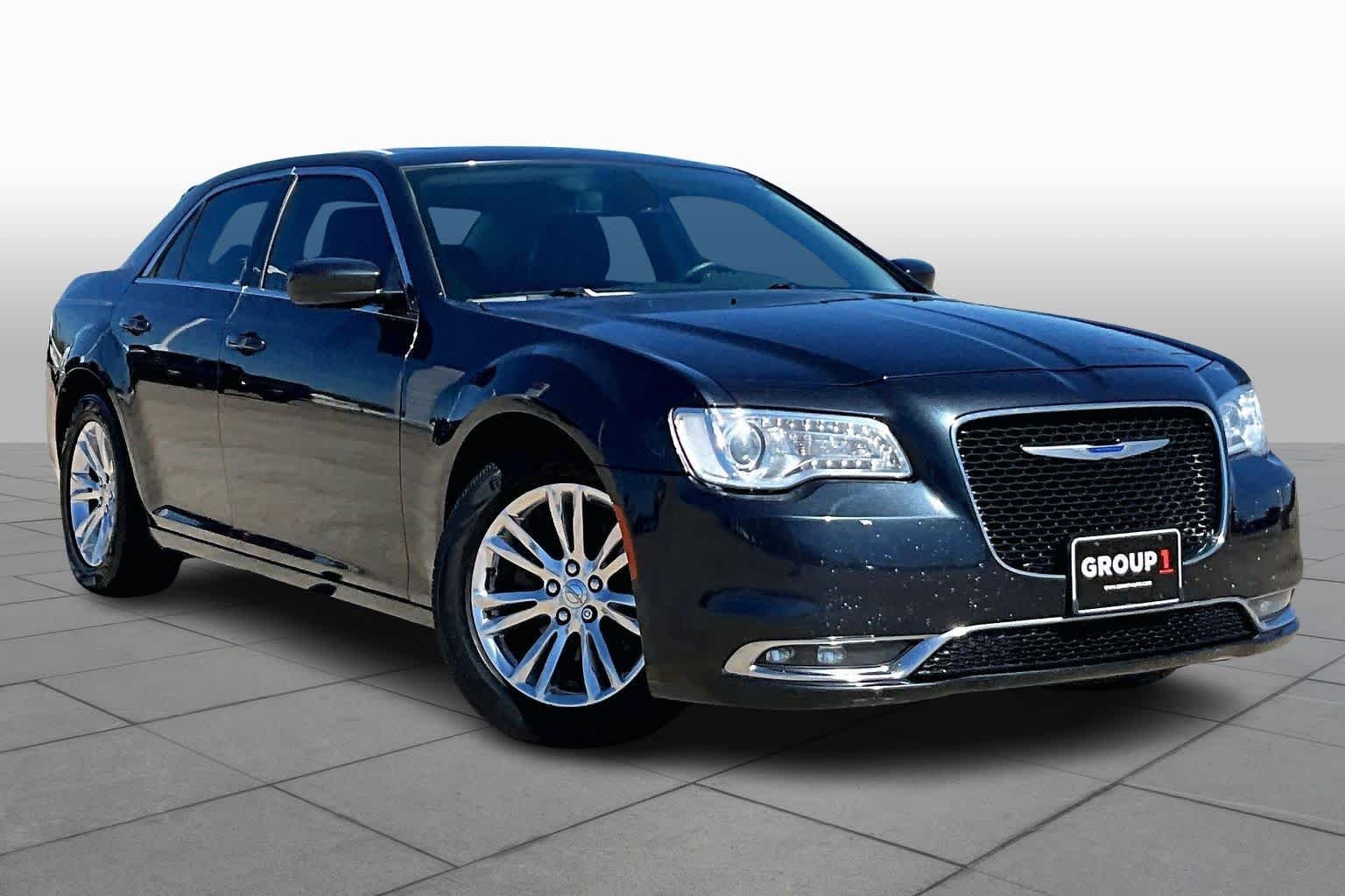 Used 2019 Chrysler 300 Touring with VIN 2C3CCAAG6KH623499 for sale in Richmond, TX