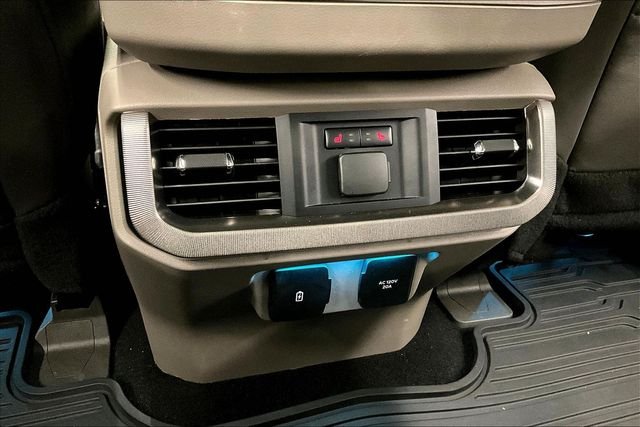 Used 2024 Agate Black Metallic Ford Platinum image 34