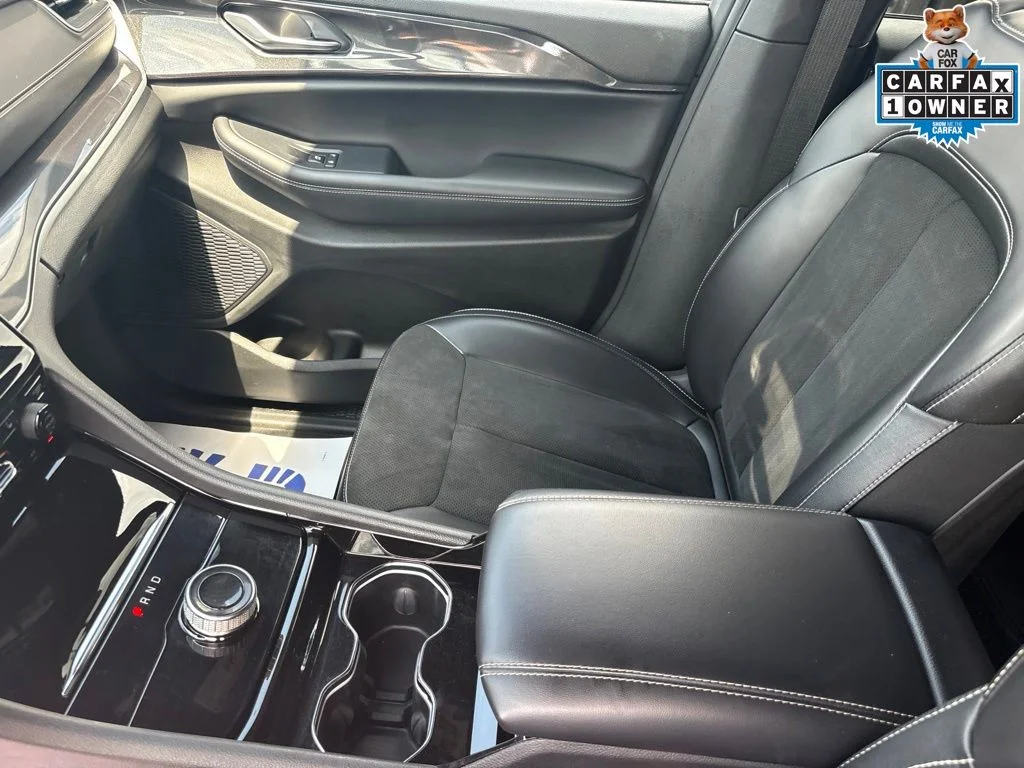 Used 2023 Black Jeep Altitude X image 26