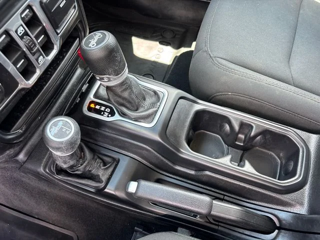 Used 2018 White Jeep Unlimited Sport S image 24