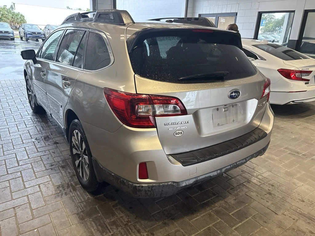 Used 2015 Tungsten Metallic Subaru 2.5i image 6