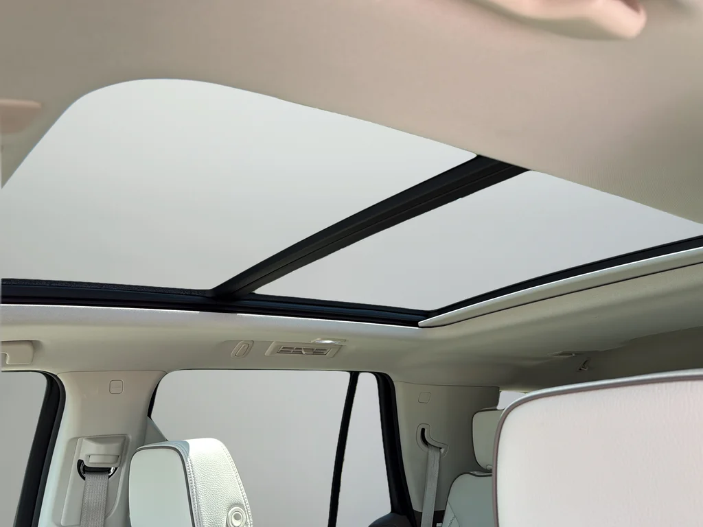 Used 2022 Black GMC Denali image 16