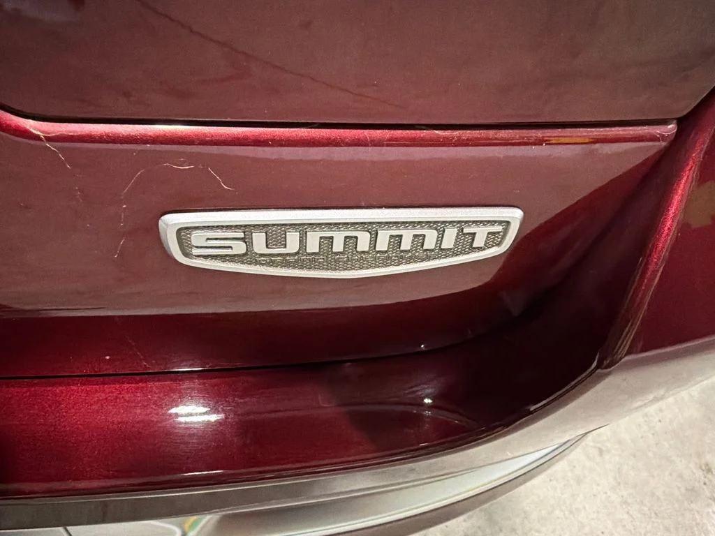 Certified Used 2025 Velvet Red Pearlcoat Jeep Summit image 11