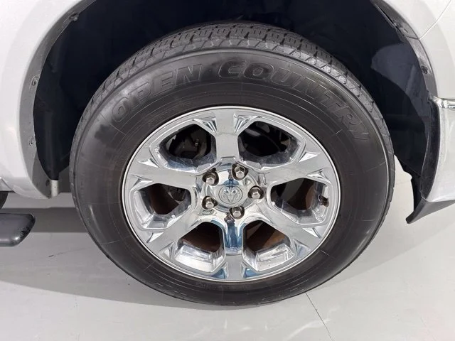 Used 2017 Silver Ram Laramie image 11