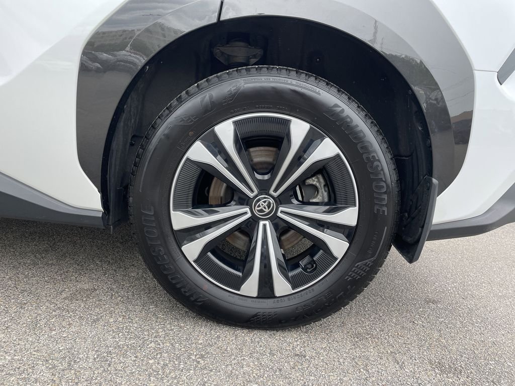 Used 2024 Beige Toyota XLE image 10