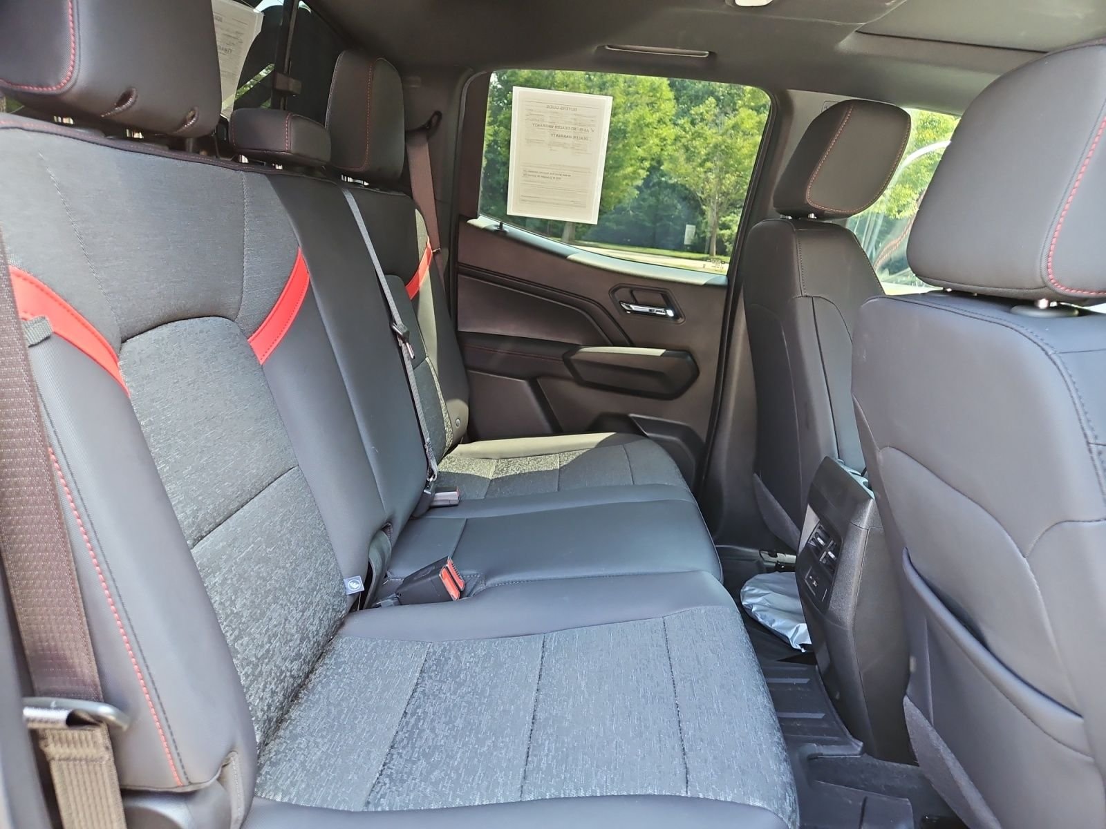 Used 2025 Gray Chevrolet Z71 image 17