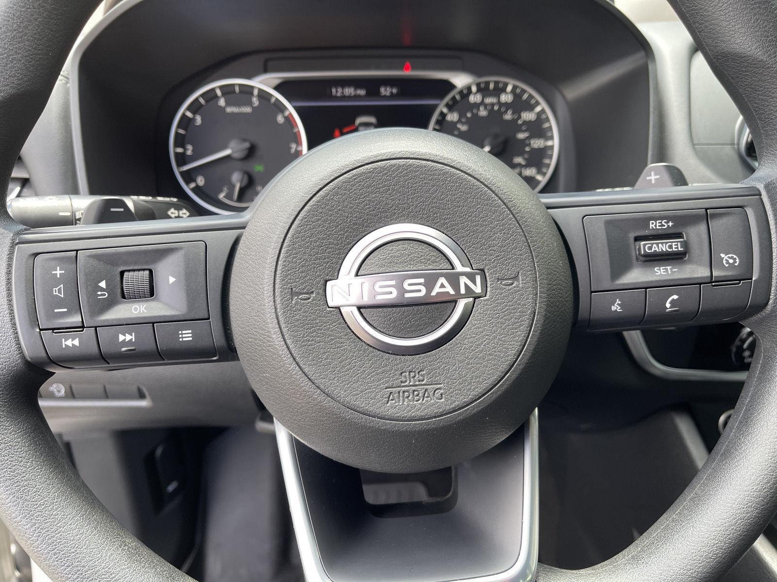 Used 2023 Glacier White Nissan S image 17