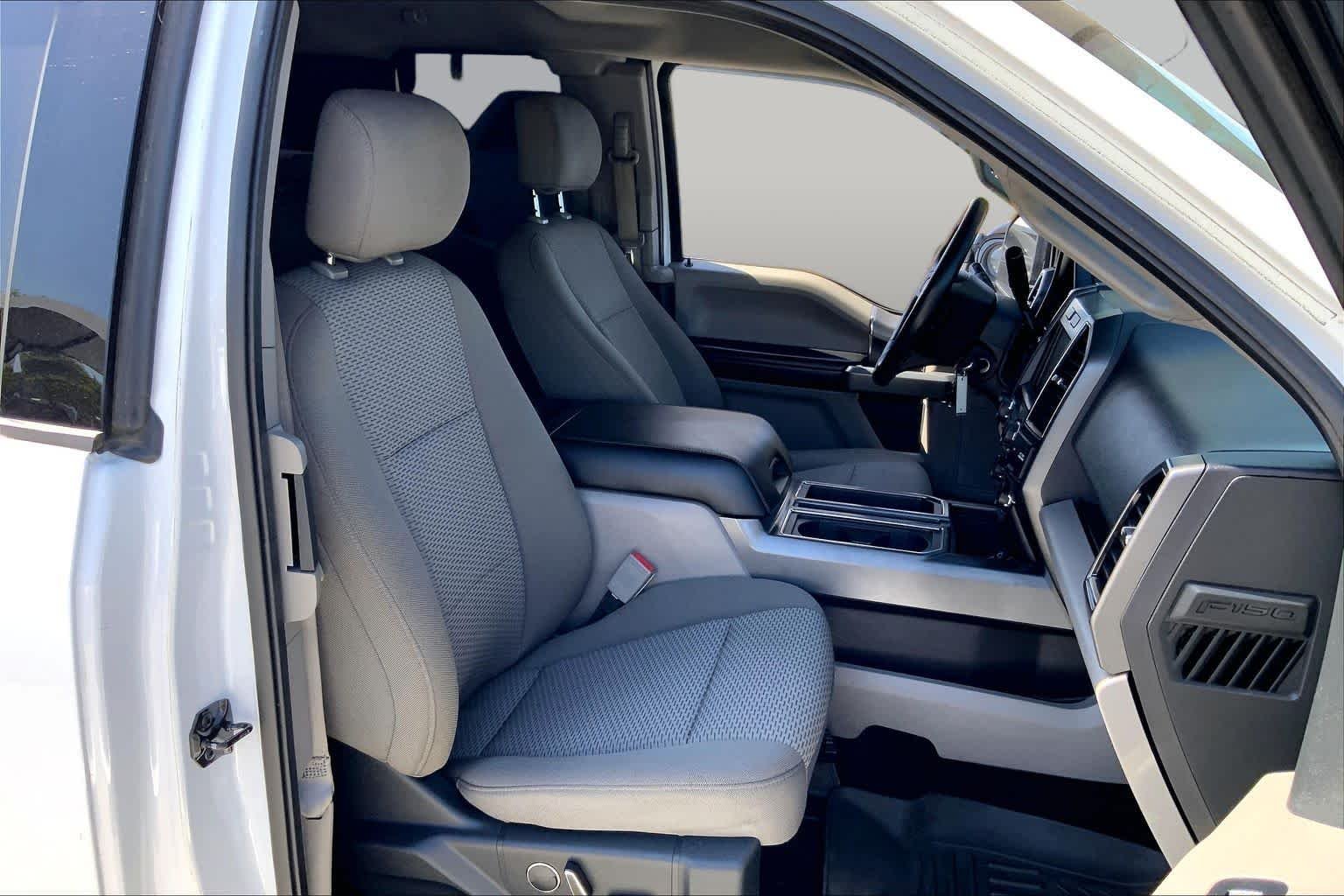 Used 2018 Oxford White Ford XLT image 8