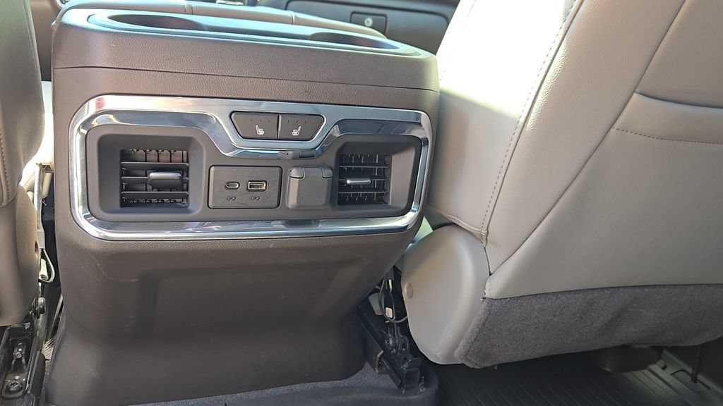 Used 2021 IRIDESCENT PEARL TRICOAT Chevrolet LTZ image 29