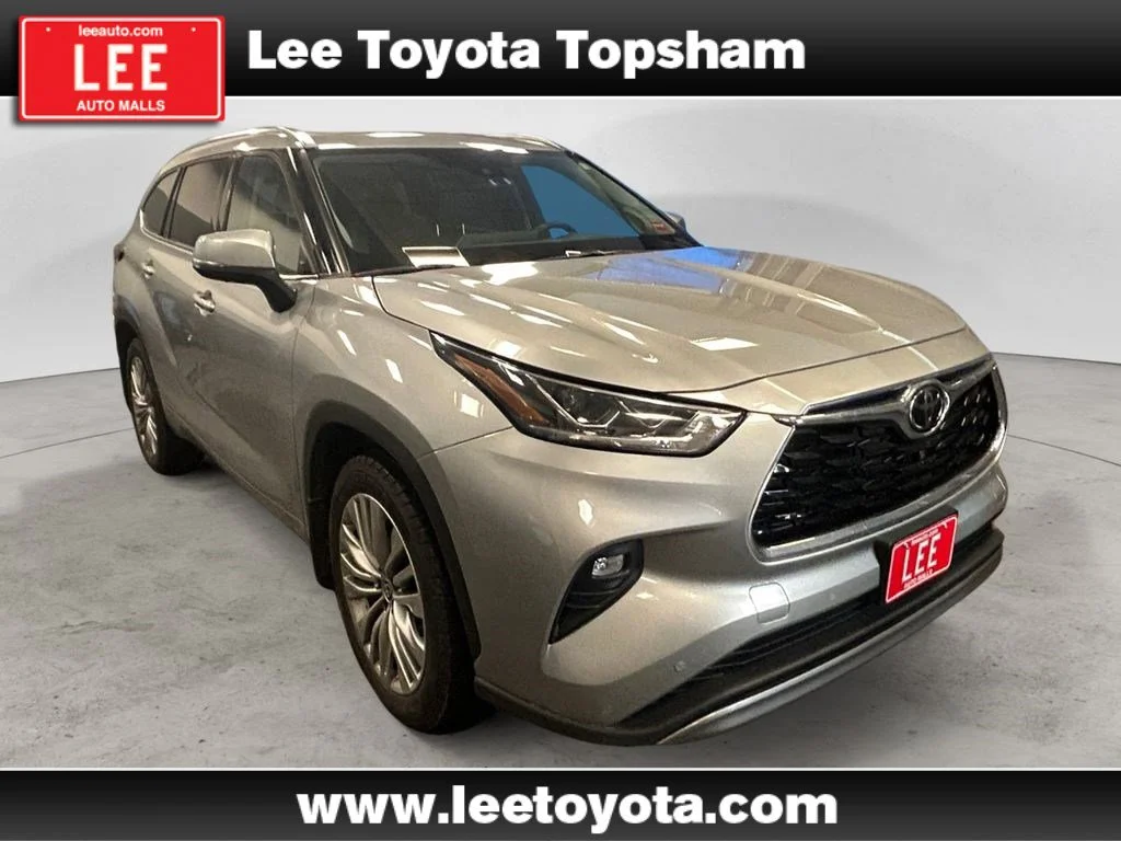 Used 2022 Celestial Silver Metallic Toyota Platinum image 7