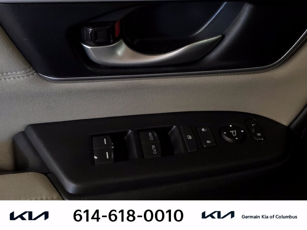 Used 2018  Honda EX image 26
