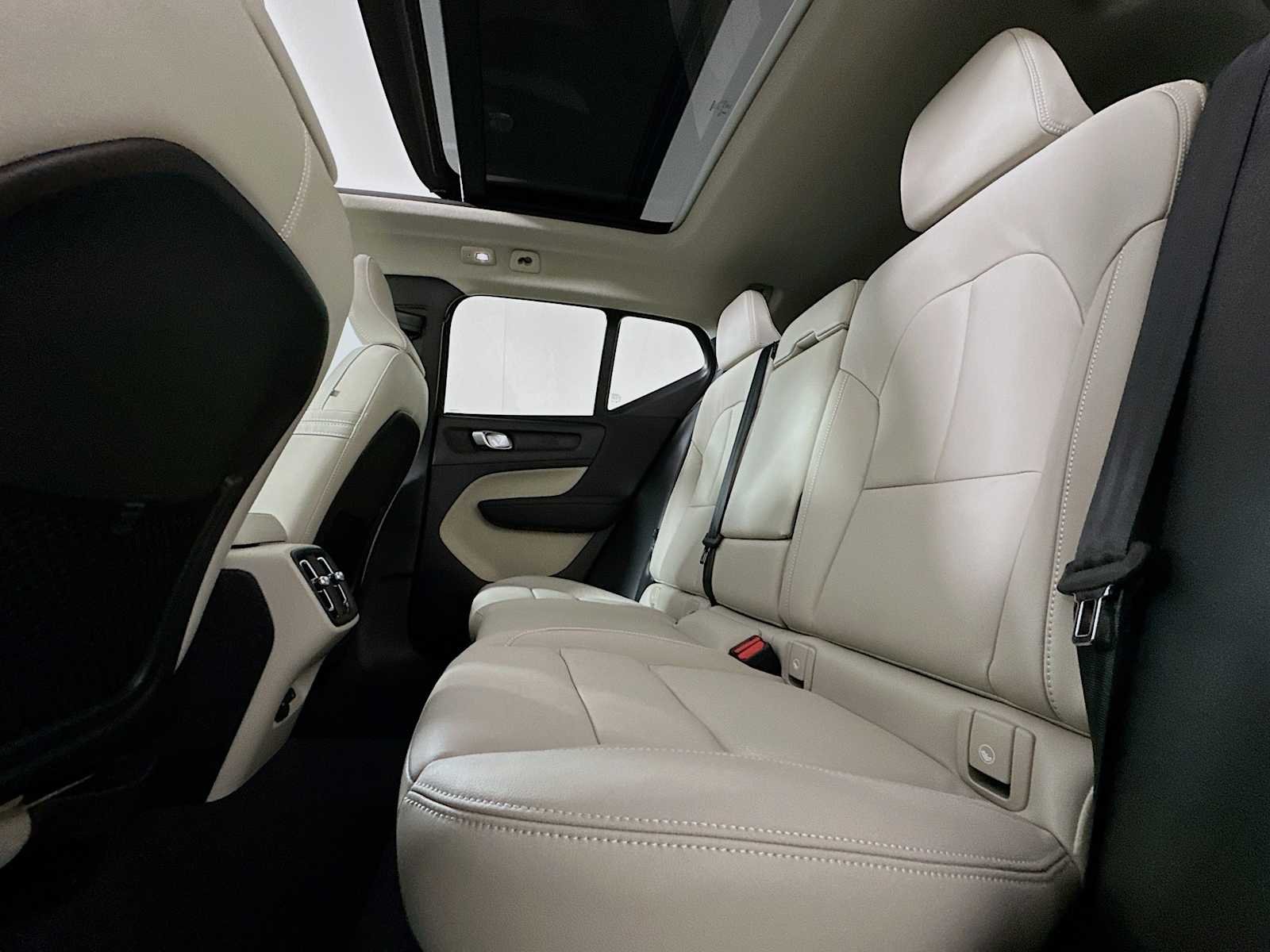 New 2026 Cloud Blue Volvo Plus image 23