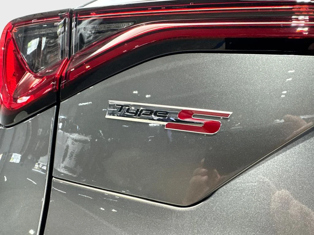 Used 2025  Acura Type S w/Advance Package image 23